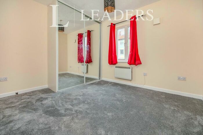 2 Bedroom Apartment To Rent In Neptune Square, Ipswich, IP4