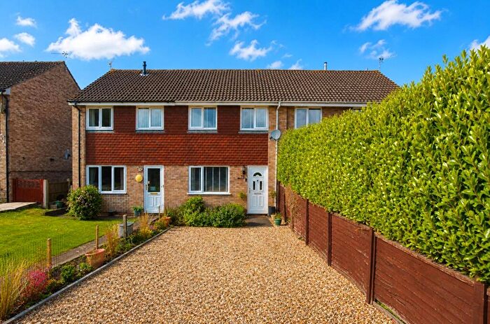 3 Bedroom House For Sale In Shaftesbury Close, Nailsea, BS48