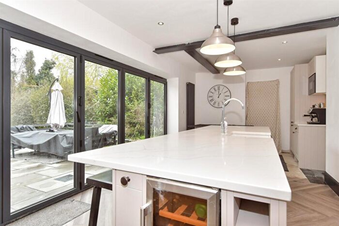 3 Bedroom Semi-Detached House For Sale In Island Road, Upstreet, Canterbury, Kent, CT3