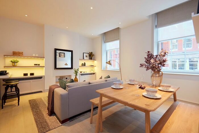 2 Bedroom Flat To Rent In Henrietta Street, London, WC2E