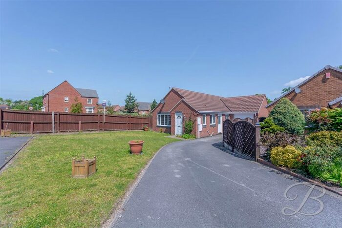 3 Bedroom Bungalow To Rent In Rushpool Close, Forest Town, Mansfield, NG19