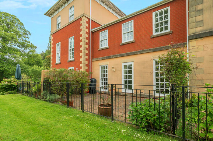 3 Bedroom Terraced House For Sale In Prispen Drive, Silverton, Exeter, Devon, EX5