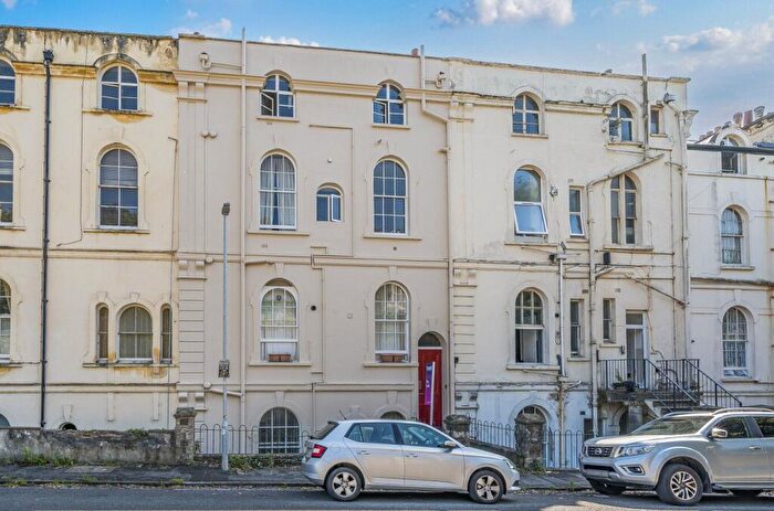 2 Bedroom Flat For Sale In South Road, Weston-super-Mare, North Somerset, BS23