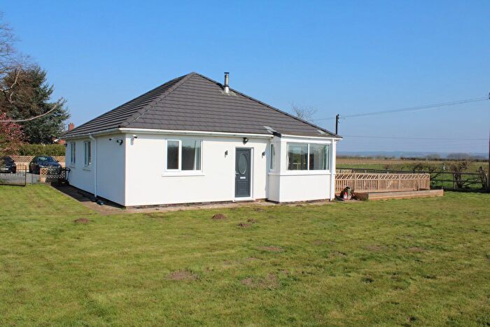 3 Bedroom Bungalow For Sale In Bridge Road, Brigg, DN20