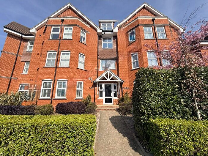 2 Bedroom Apartment For Sale In Bournemouth Road, Lower Parkstone, BH14