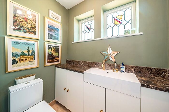 5 Bedroom Detached House To Rent In Woodfield Avenue, London, SW16