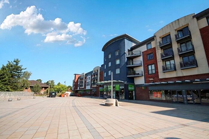 1 Bedroom Apartment To Rent In Lower Tanbridge Way, The Forum Lower Tanbridge Way, RH12