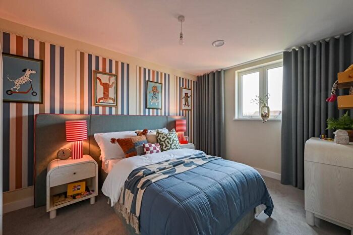 4 Bedroom House For Sale In North Gate Park, Harringay, London, N15
