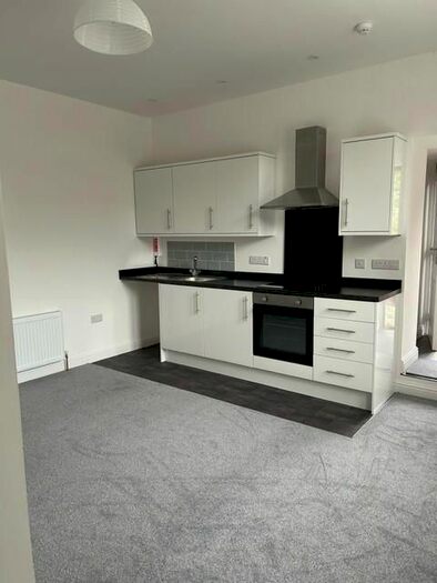 1 Bedroom Flat To Rent In Arlais Road, Llandrindod Wells, LD1