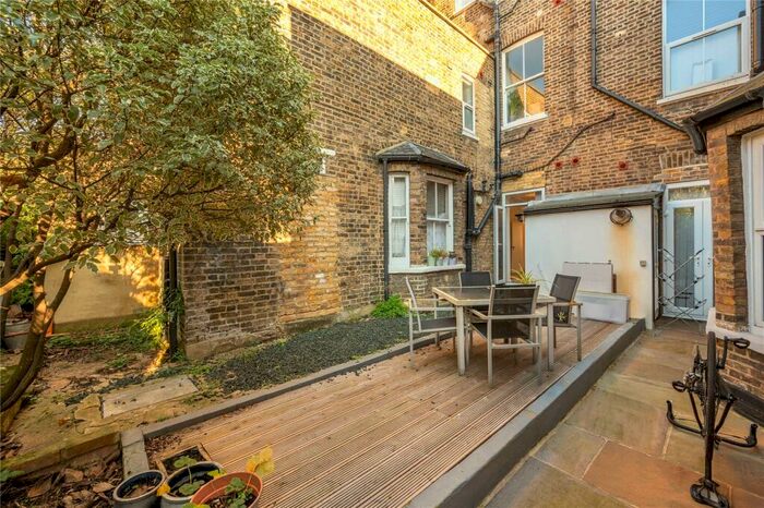 1 Bedroom Apartment To Rent In Roderick Road, London, NW3