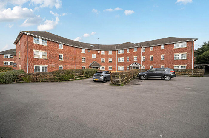2 Bedroom Apartment For Sale In Turing Drive, Bracknell, Berkshire, RG12