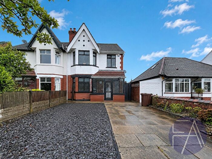 3 Bedroom Semi-Detached House For Sale In Rectory Road, Southport, Merseyside, PR9