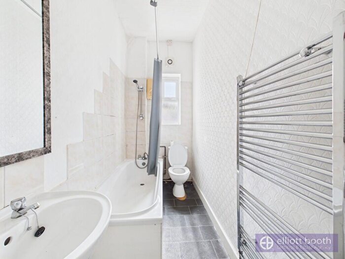 2 Bedroom End Of Terrace House To Rent In Jameson Street, Blackpool, FY1