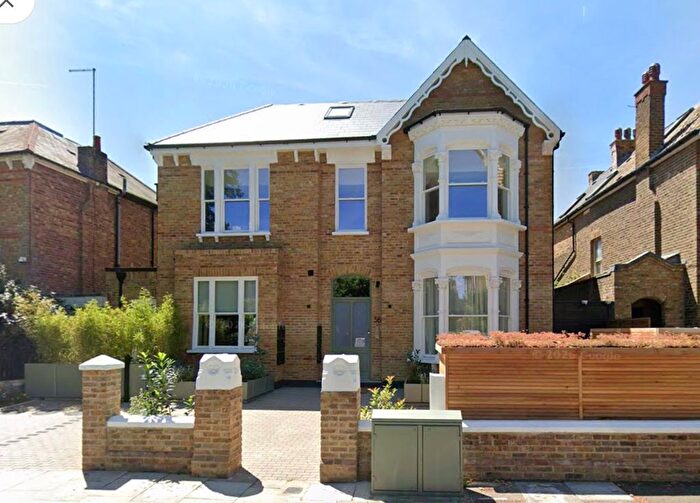 1 Bedroom Flat To Rent In Rosemont Road, London, W3