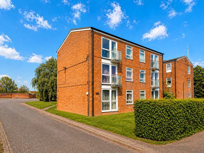 1 Bedroom Flat For Sale In Upperfield Road, Welwyn Garden City, AL7