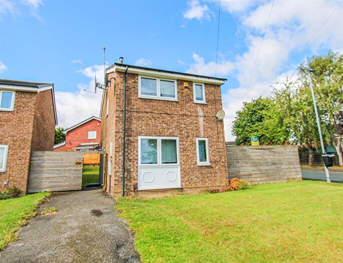 3 Bedroom Detached House For Sale In Speak Close, Pinders Heath, Wakefield, WF1