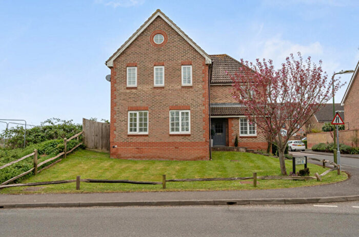 5 Bedroom Detached House For Sale In Cropthorne Drive, Climping, Littlehampton, BN17