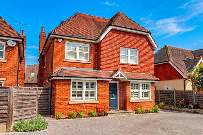 5 Bedroom Detached House For Sale In Red Lane, Claygate, KT10