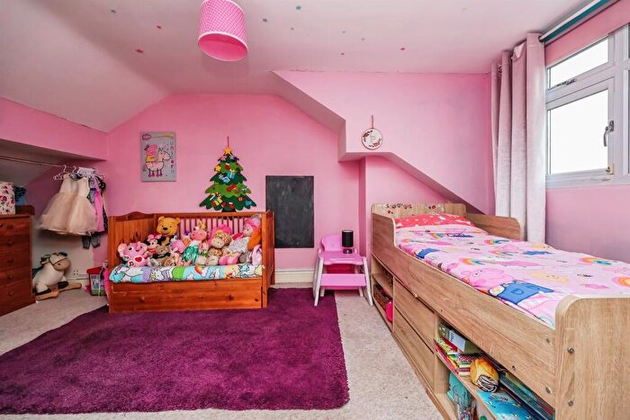 2 Bedroom Semi-Detached House For Sale In Broadway, Ripley, DE5