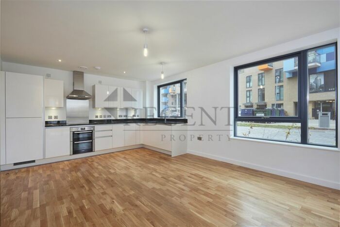 1 Bedroom Flat To Rent In Larkwood Avenue, London, SE10