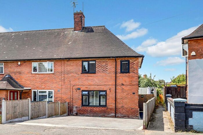 3 Bedroom End Of Terrace House For Sale In Northwood Crescent, Nottingham, NG5