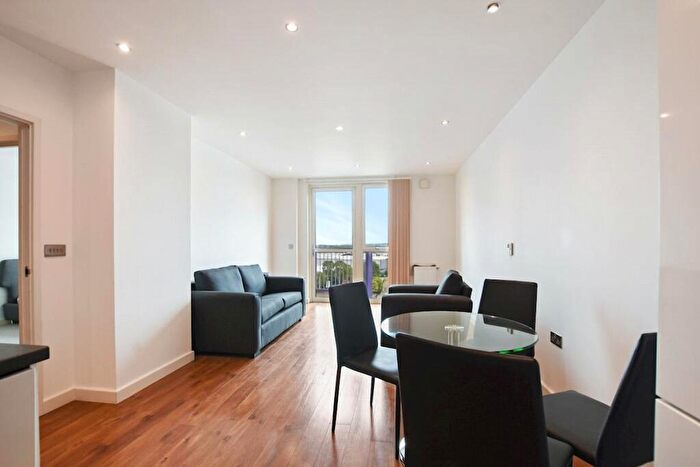 1 Bedroom Apartment To Rent In High Street, London, E15