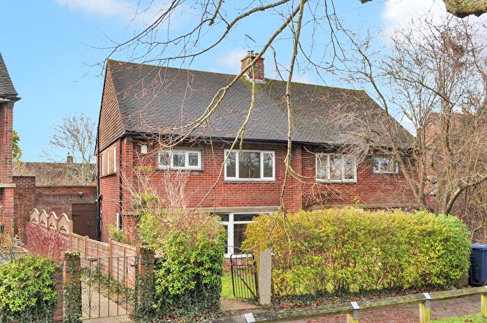 3 Bedroom Semi-Detached House To Rent In The Crescent, Princes Risborough, Buckinghamshire, HP27