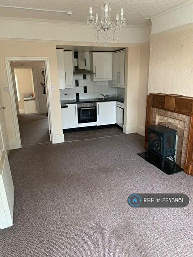 1 Bedroom Flat To Rent In Mellalieu Street, Middleton, Manchester, M24