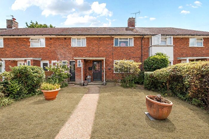 3 Bedroom Terraced House For Sale In Ripley, Surrey, GU23