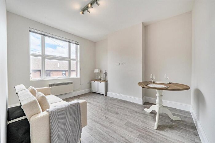 1 Bedroom Apartment For Sale In Prospect Street, Caversham, Reading, RG4