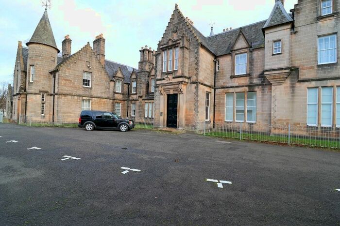 2 Bedroom Flat To Rent In Tollcross Road, Glasgow, G32