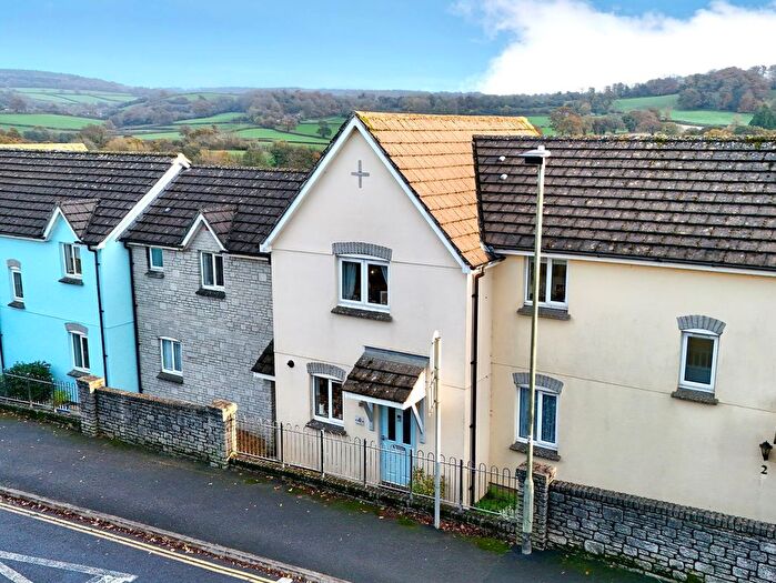 2 Bedroom Terraced House For Sale In Exeter Road, Chudleigh, Newton Abbot, TQ13