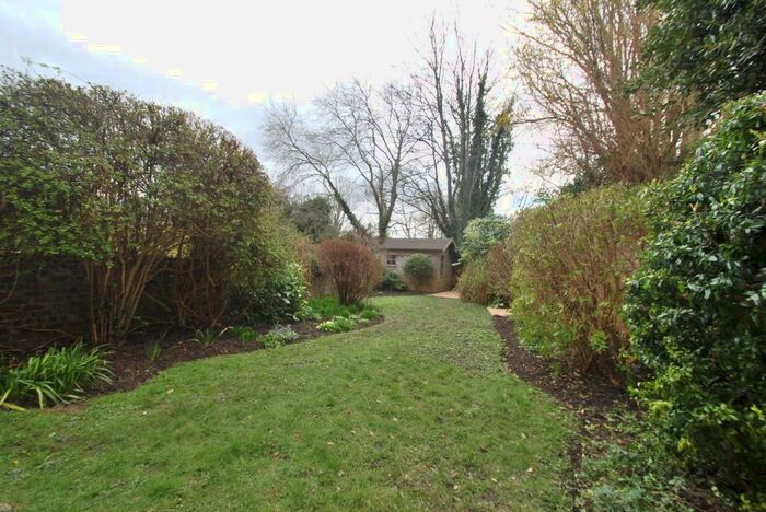 1 Bedroom Apartment To Rent In Newbridge Road, Bath, BA1