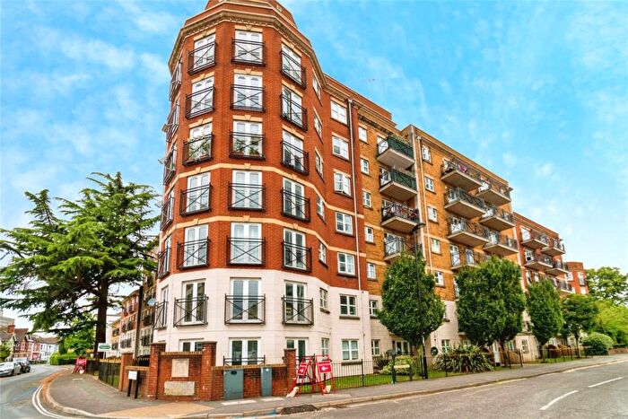 2 Bedroom Apartment To Rent In Parkview, Southampton, SO15