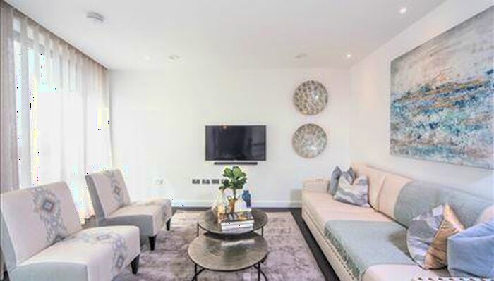 2 Bedroom Apartment To Rent In Thornes House, London, SW11