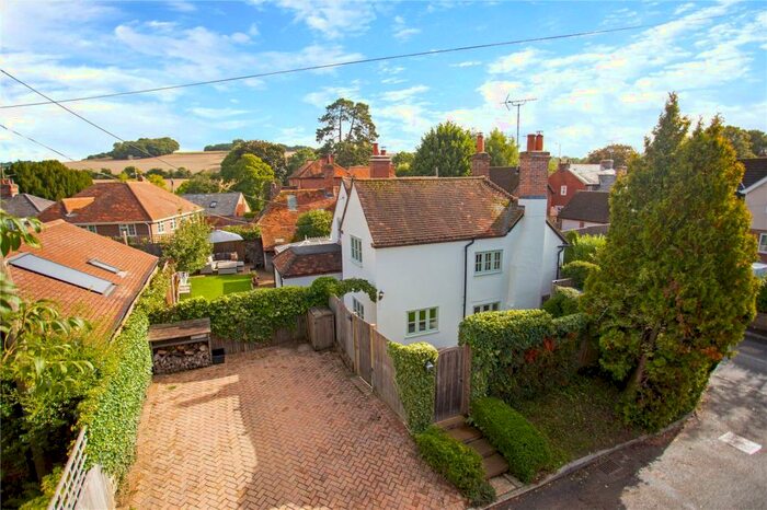 4 Bedroom Detached House For Sale In Newbury Hill, Hampstead Norreys, Berkshire, RG18