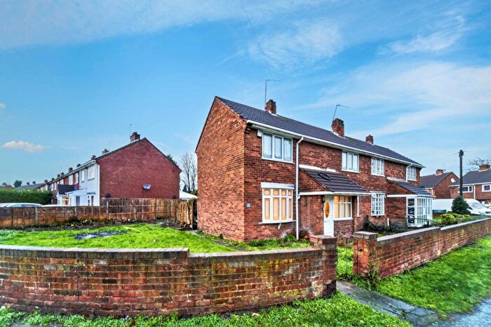 3 Bedroom Semi Detached House For Sale In , Oval Road, Tipton, DY4