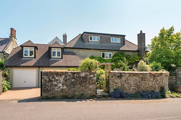 4 Bedroom Detached House For Sale In Abbey Walk, Shaftesbury, SP7