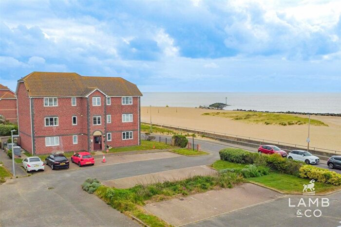 2 Bedroom Flat For Sale In Selsey Avenue, Clacton-On-Sea, CO15