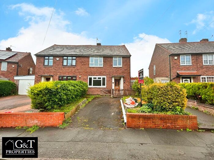 3 Bedroom Semi-Detached House To Rent In Ryder Street, Stourbridge, DY8