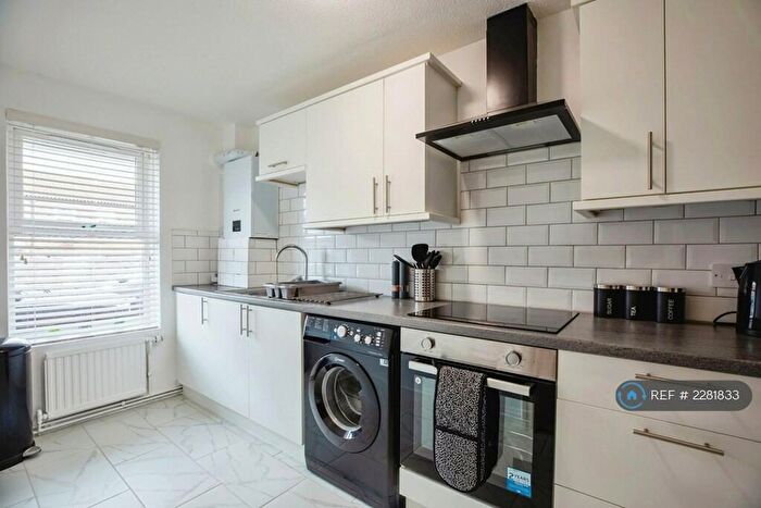1 Bedroom Maisonette To Rent In Lonsdale Close, London, SE9