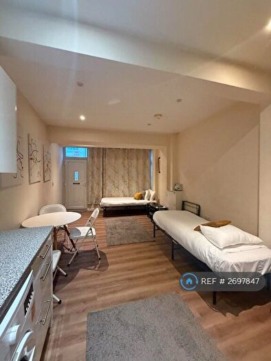 1 Bedroom Flat To Rent In Cavendish Place, Eastbourne, BN21