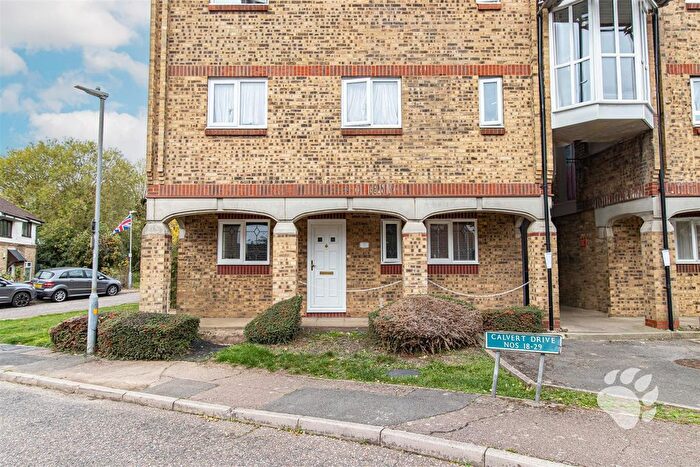 2 Bedroom Maisonette For Sale In Calvert Drive, Burnt Mills, SS13