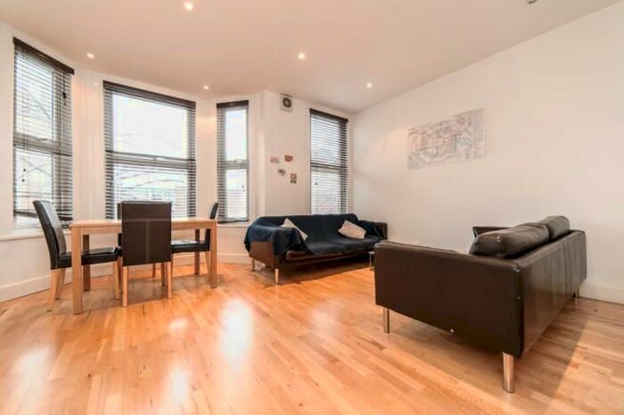 1 Bedroom Flat To Rent In Southwark Bridge Road, London Bridge, SE1