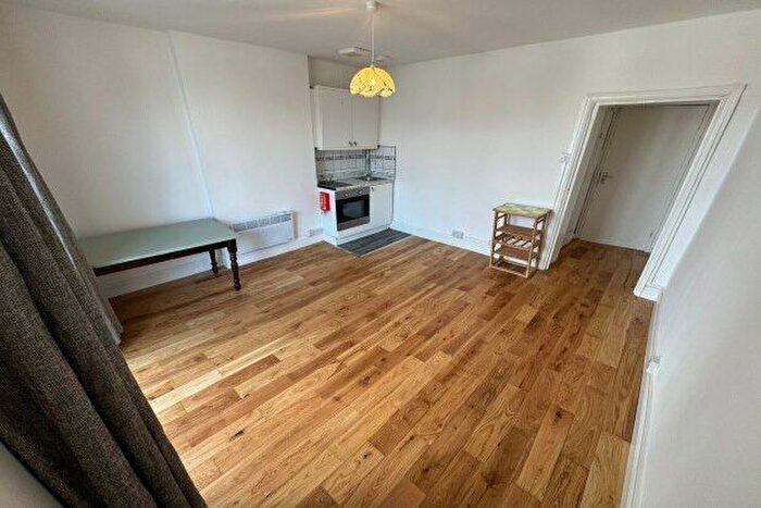 Studio To Rent In Room West Street, Bristol, BS3