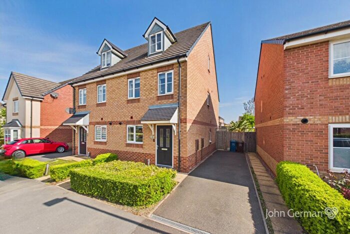 3 Bedroom Semi-Detached House For Sale In Newbold Drive, Marston Grange, Stafford, ST16