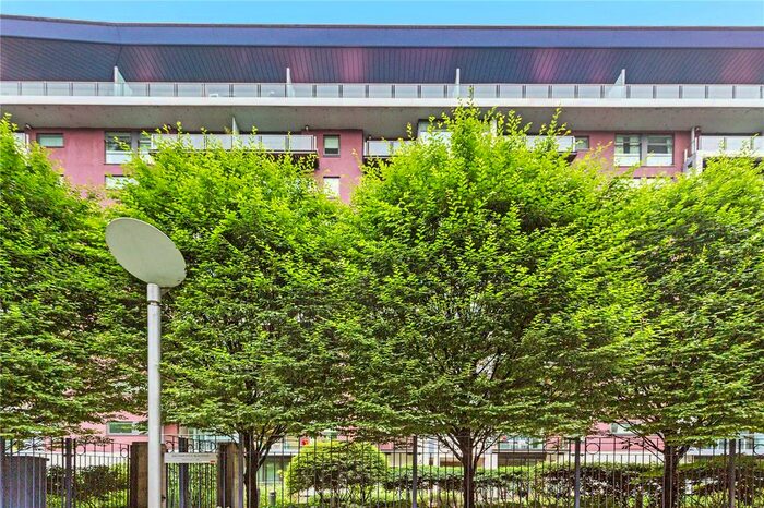 1 Bedroom Flat To Rent In Warwick Building, Queenstown Road, London, SW11