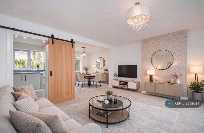 3 Bedroom Semi-Detached House To Rent In Crawley Road, Horsham, RH12