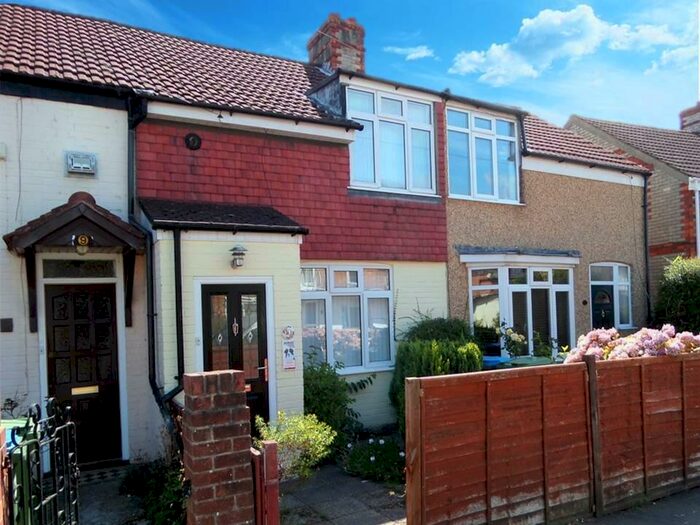 2 Bedroom Terraced House To Rent In Crescent Road, Fareham, PO16