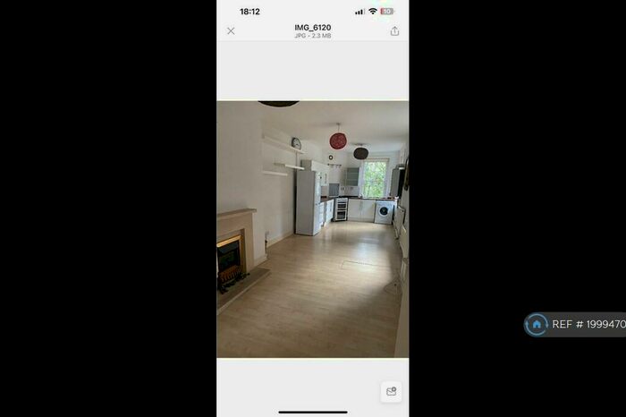 2 Bedroom Flat To Rent In Newington Green Mansions, Green Lanes, London, N16